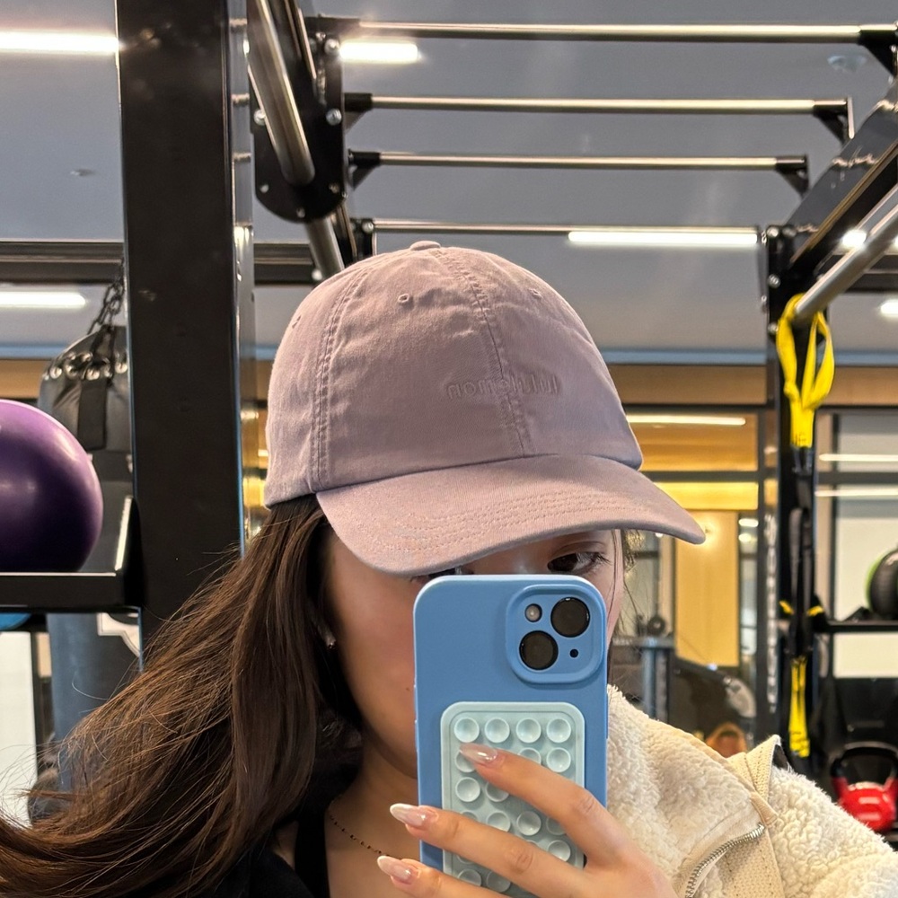 Lululemon Athletica Lavender Cap XS